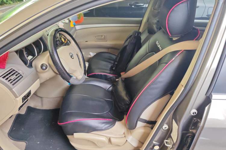 Used Nissan Sylphy 2018 Classic 1.6XE Manual Comfort Edition Left Front Seat