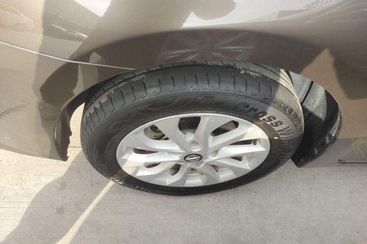 Used Nissan Sylphy 2018 1.6XV CVT Deluxe Edition Left Front Wheel Hub