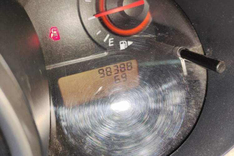 Used Nissan Sylphy 2018 Classic 1.6XE+ Manual Luxury Edition Odometer Close Up