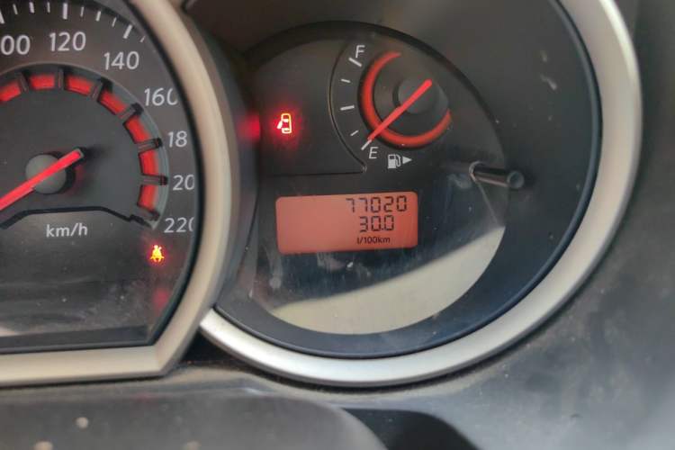 Used Nissan Sylphy 2018 Classic 1.6XE+ Manual Leading Edition Odometer Close Up