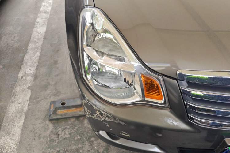 Used Nissan Sylphy 2018 Classic 1.6XE Manual Comfort Edition Right Front Headlight