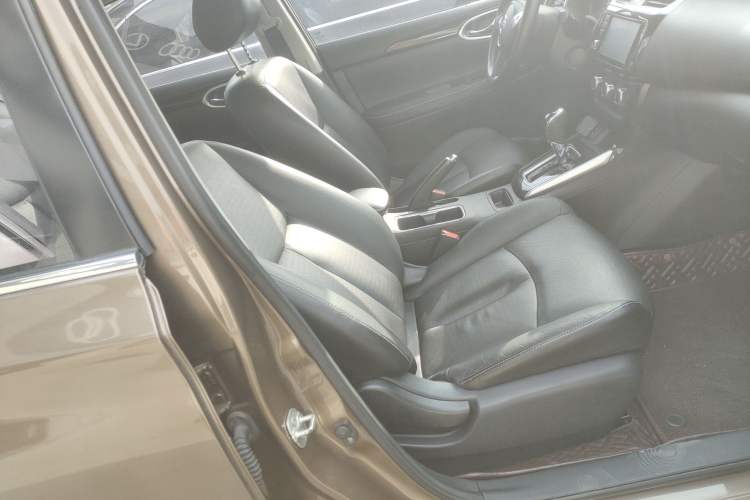 Used Nissan Sylphy 2018 1.6XV CVT Deluxe Edition Right Front Seat