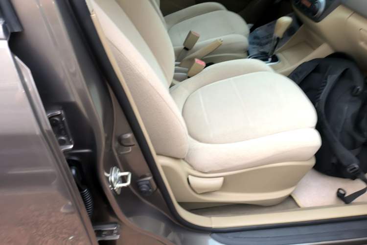 Used Nissan Sylphy 2018 Classic 1.6XE CVT Comfort Edition Right Front Seat