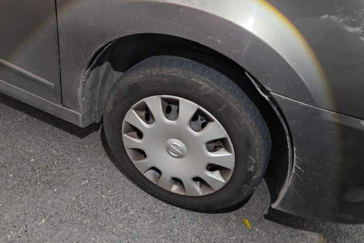 Used Nissan Sylphy 2018 Classic 1.6XE Manual Comfort Edition Right Front Wheel Hub