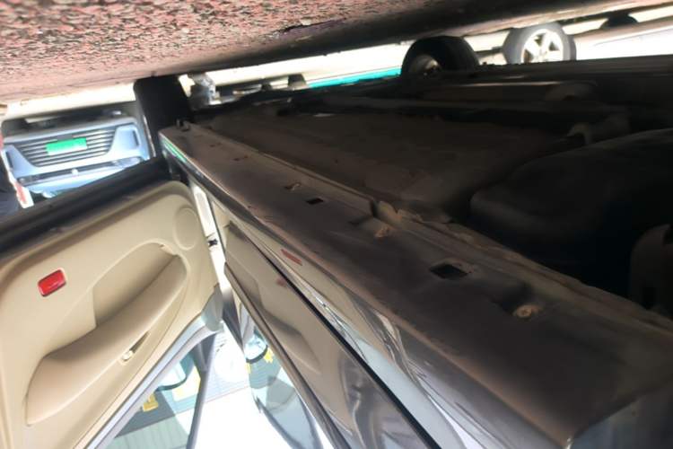 Used Nissan Sylphy 2018 Classic 1.6XE CVT Comfort Edition Right Side Sill