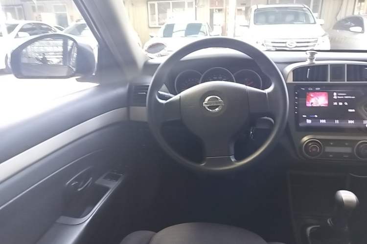 Used Nissan Sylphy 2018 Classic 1.6XE+ Manual Leading Edition Steering Wheel