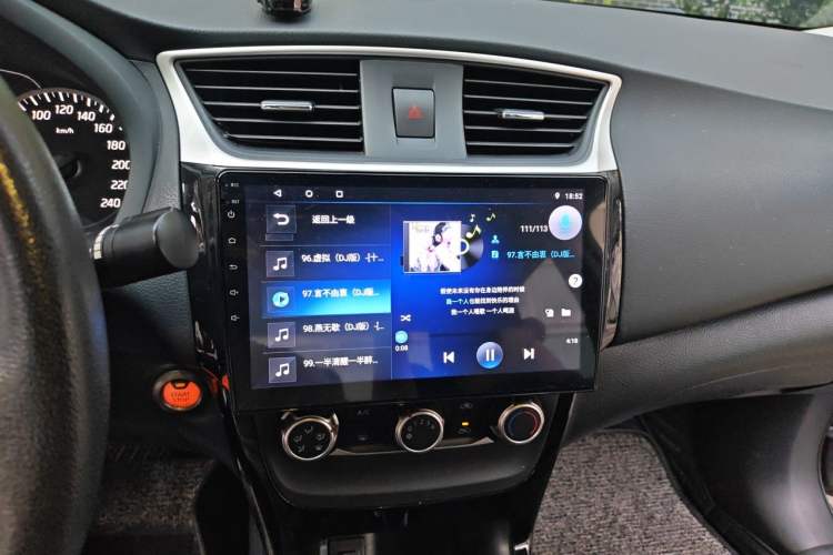 Used Nissan Sylphy 2018 1.6XV CVT Deluxe Edition Audio And AC Panel