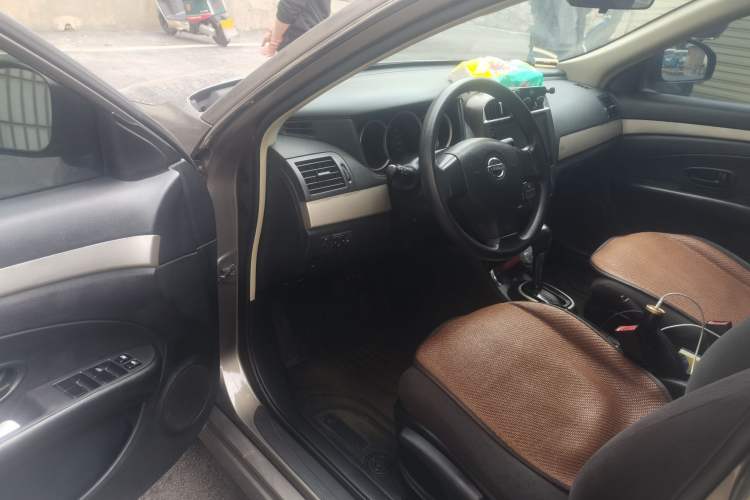 Used Nissan Sylphy 2018 Classic 1.6XE+ CVT Leading Edition Driver Seat
