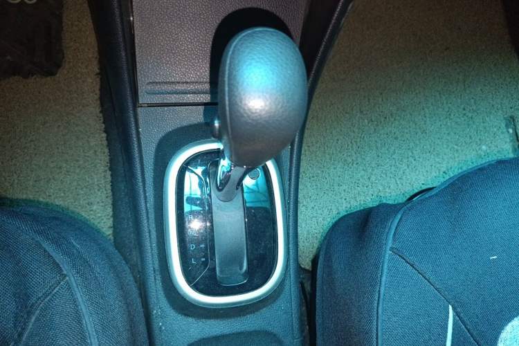 Used Nissan Sylphy 2018 Classic 1.6XE+ CVT Leading Edition Gear Lever