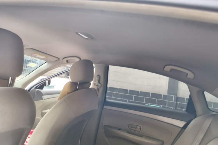 Used Nissan Sylphy 2018 Classic 1.6XE Manual Comfort Edition Headliner