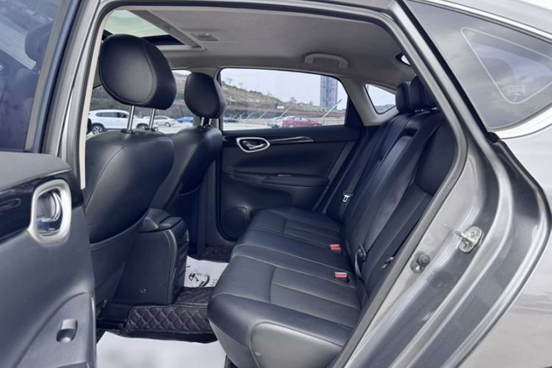 Used Nissan Sylphy 2018 1.6XV CVT Deluxe Edition Interior 6