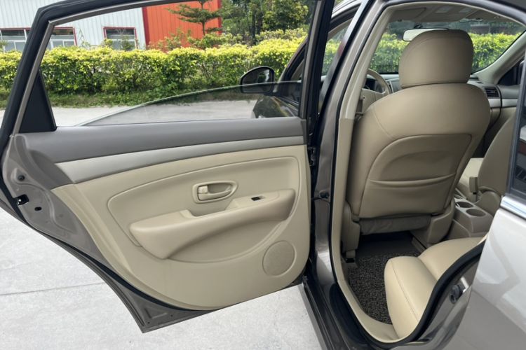 Used Nissan Sylphy 2018 Classic 1.6XE CVT Comfort Edition Interior 7