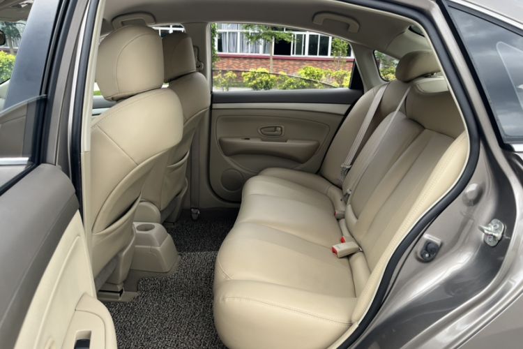 Used Nissan Sylphy 2018 Classic 1.6XE CVT Comfort Edition Interior 9
