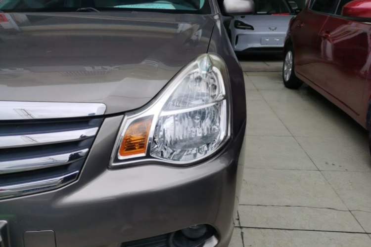 Used Nissan Sylphy 2018 Classic 1.6XE+ Manual Leading Edition Left Front Headlight