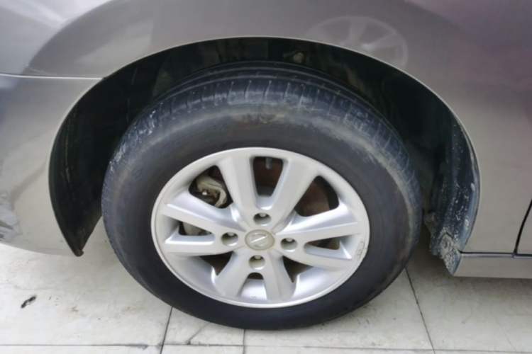 Used Nissan Sylphy 2018 Classic 1.6XE+ Manual Leading Edition Left Front Wheel Hub