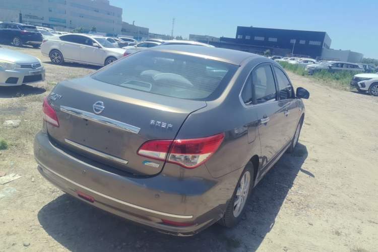 Used Nissan Sylphy 2018 Classic 1.6XE+ CVT Leading Edition Rear Right 45 Deg