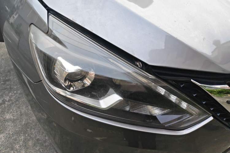 Used Nissan Sylphy 2018 1.6XV CVT Deluxe Edition Right Front Headlight