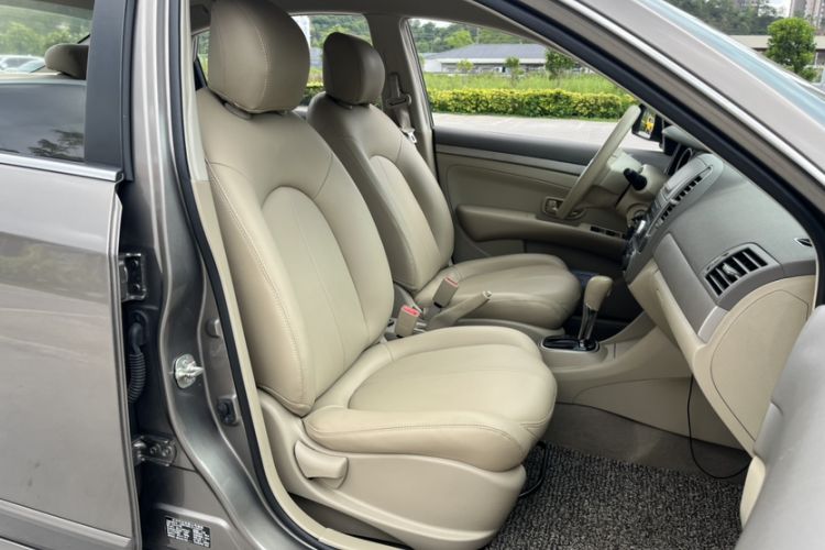 Used Nissan Sylphy 2018 Classic 1.6XE CVT Comfort Edition Right Front Seat