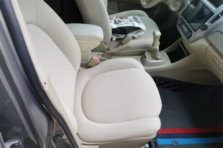 Used Nissan Sylphy 2018 Classic 1.6XE+ Manual Leading Edition Right Front Seat