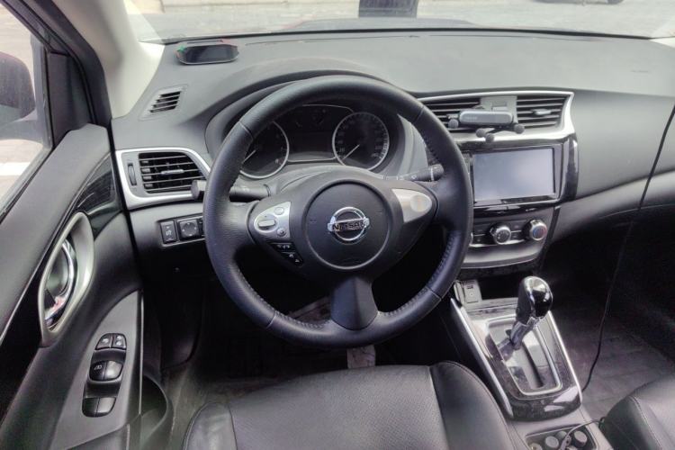 Used Nissan Sylphy 2018 1.6XV CVT Deluxe Edition Steering Wheel