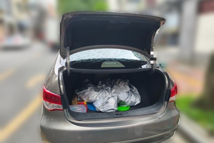 Used Nissan Sylphy 2018 Classic 1.6XE Manual Comfort Edition Trunk