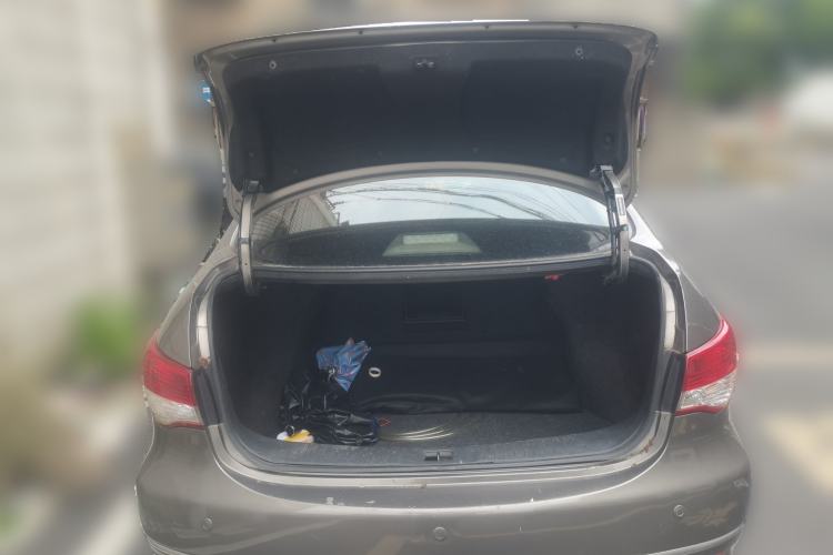 Used Nissan Sylphy 2018 Classic 1.6XE+ CVT Leading Edition Trunk
