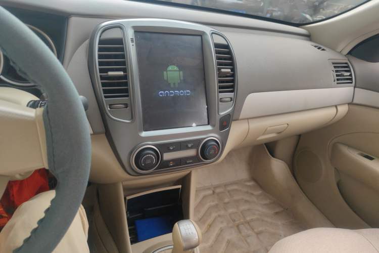 Used Nissan Sylphy 2018 Classic 1.6XE Manual Comfort Edition Audio And AC Panel