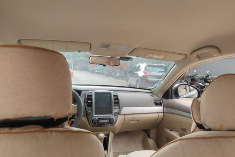 Used Nissan Sylphy 2018 Classic 1.6XE Manual Comfort Edition Headliner