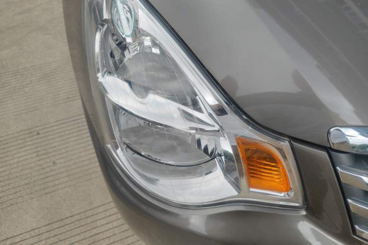 Used Nissan Sylphy 2018 Classic 1.6XE Manual Comfort Edition Right Front Headlight