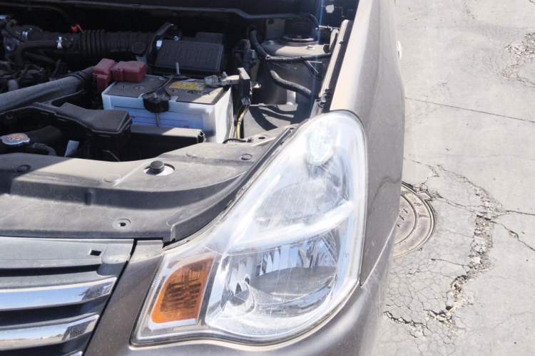 Used Nissan Sylphy 2018 Classic 1.6XE+ Manual Leading Edition Engine Bay Left