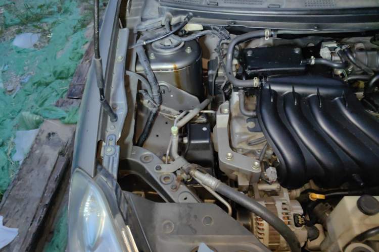 Used Nissan Sylphy 2018 Classic 1.6XE+ Manual Leading Edition Engine Bay Right