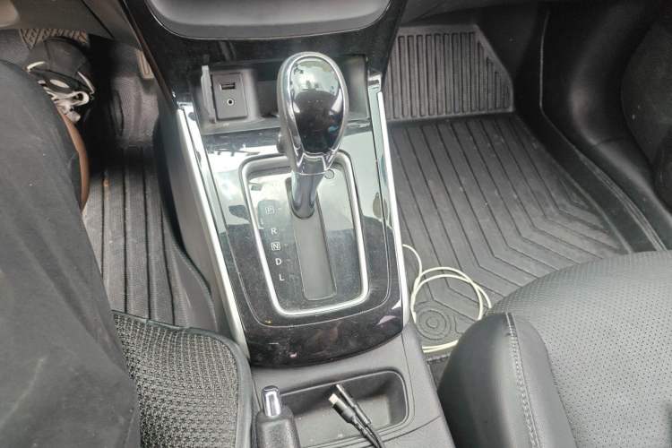 Used Nissan Sylphy 2018 1.6XV CVT Deluxe Edition Gear Lever