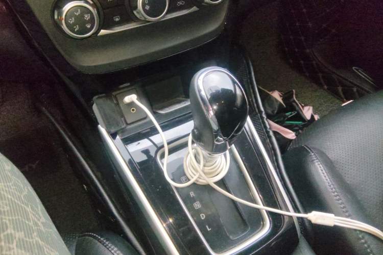 Used Nissan Sylphy 2018 1.6XV CVT Deluxe Edition Gear Lever