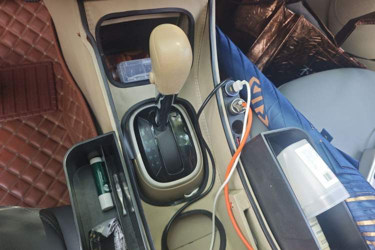 Used Nissan Sylphy 2018 Classic 1.6XE+ CVT Leading Edition Gear Lever
