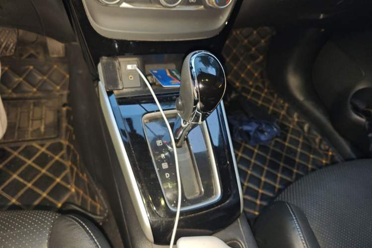 Used Nissan Sylphy 2018 1.6XV CVT Deluxe Edition Gear Lever