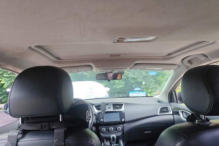 Used Nissan Sylphy 2018 1.6XV CVT Deluxe Edition Headliner
