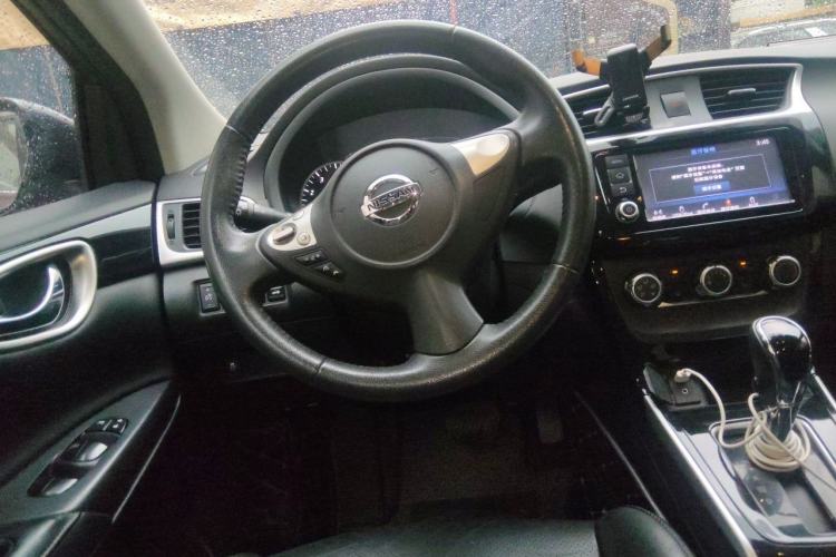 Used Nissan Sylphy 2018 1.6XV CVT Deluxe Edition Steering Wheel