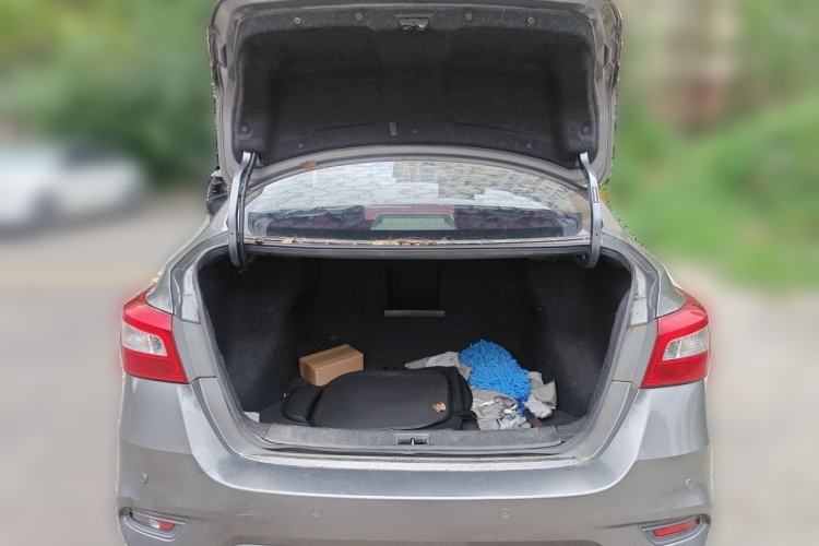 Used Nissan Sylphy 2018 1.6XV CVT Deluxe Edition Trunk