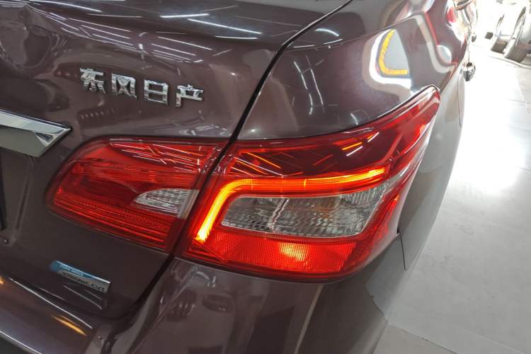 Used Nissan Sylphy 2018 1.6XV CVT Deluxe Edition Exterior 1