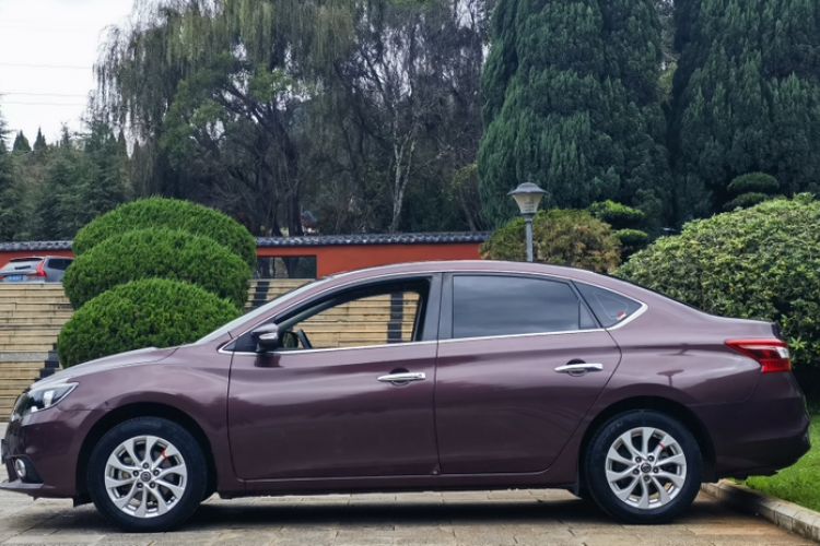Used Nissan Sylphy 2018 1.6XV CVT Deluxe Edition Exterior 2