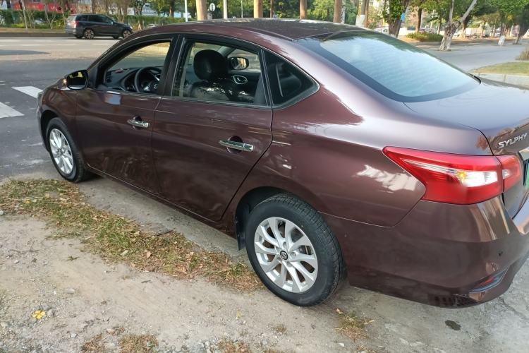 Used Nissan Sylphy 2018 1.6XV CVT Deluxe Edition Exterior 3