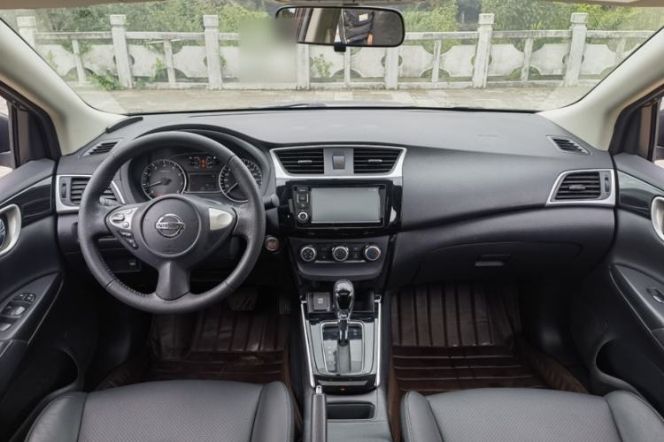 Used Nissan Sylphy 2018 1.6XV CVT Deluxe Edition Interior 2