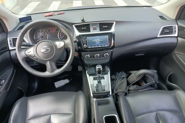 Used Nissan Sylphy 2018 1.6XV CVT Deluxe Edition Interior 2