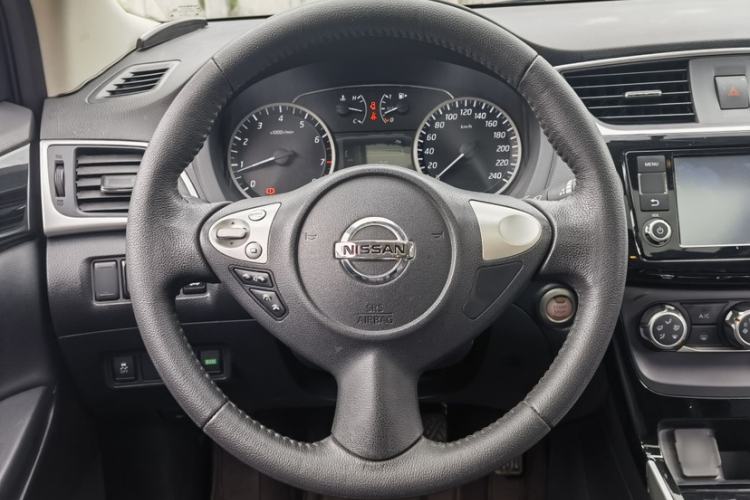 Used Nissan Sylphy 2018 1.6XV CVT Deluxe Edition Interior 3