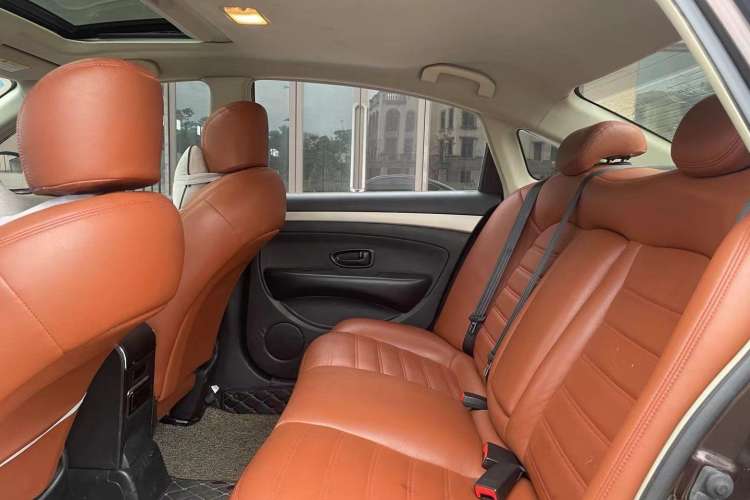 Used Nissan Sylphy 2018 Classic 1.6XE+ CVT Leading Edition Interior 4