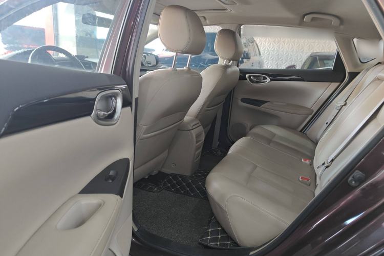 Used Nissan Sylphy 2018 1.6XV CVT Deluxe Edition Interior 4