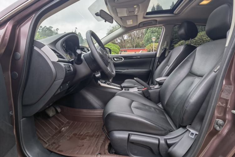 Used Nissan Sylphy 2018 1.6XV CVT Deluxe Edition Interior 5