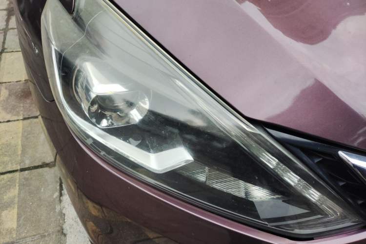 Used Nissan Sylphy 2018 1.6XV CVT Deluxe Edition Right Front Headlight