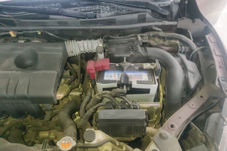 Used Nissan Sylphy 2018 1.6XV CVT Deluxe Edition Engine Bay Left