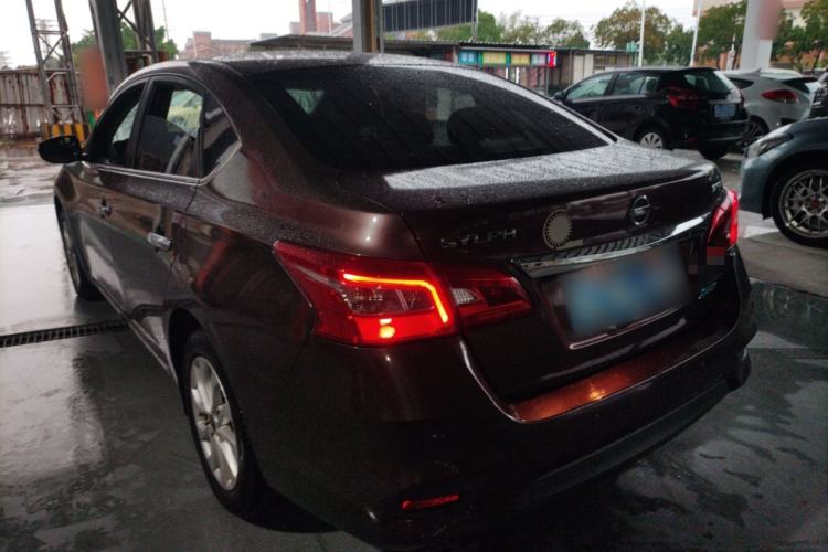 Used Nissan Sylphy 2018 1.6XV CVT Deluxe Edition Exterior 2